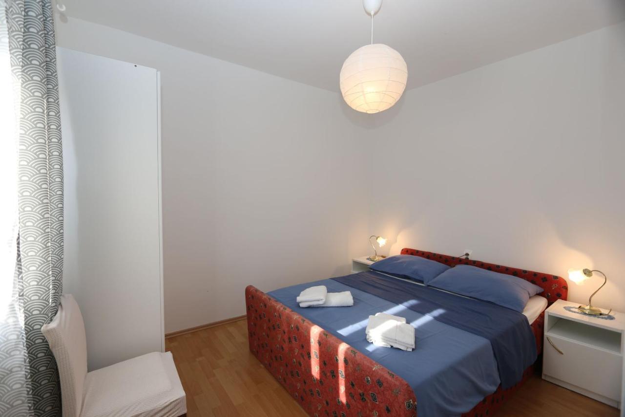 Apartments Nadenic Šilo Extérieur photo