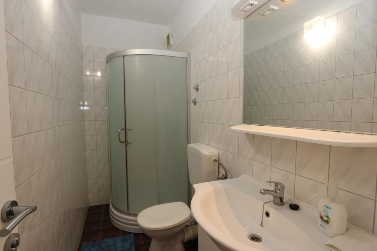 Apartments Nadenic Šilo Extérieur photo