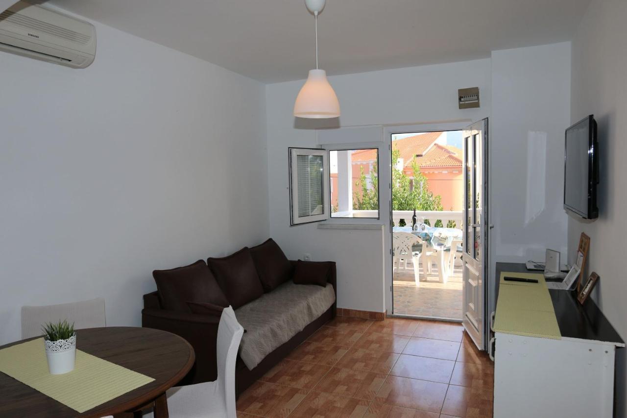 Apartments Nadenic Šilo Extérieur photo