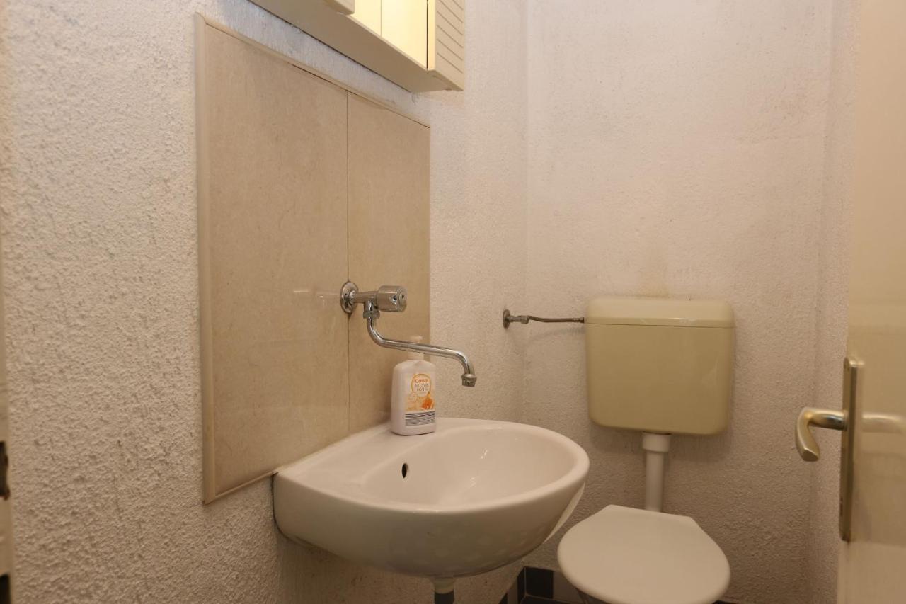Apartments Nadenic Šilo Extérieur photo