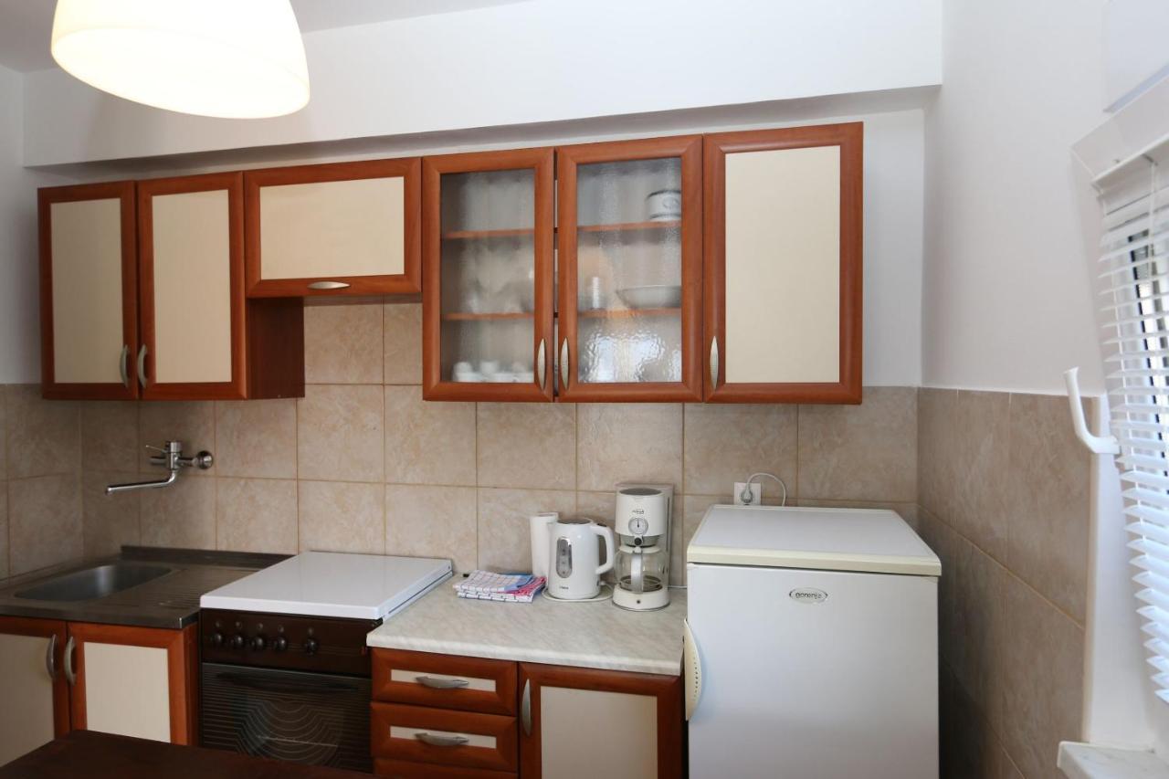 Apartments Nadenic Šilo Extérieur photo